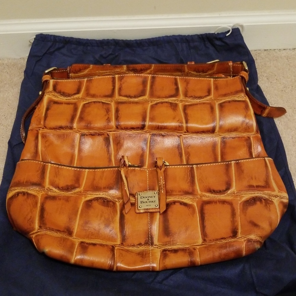Dooney & Bourke bag